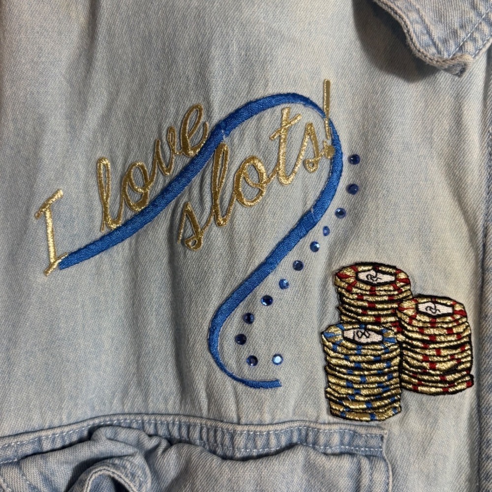 Vintage Tia Designs 'Jackpot' Vegas Embroidered Denim Button Down Size L - Picture 3 of 7